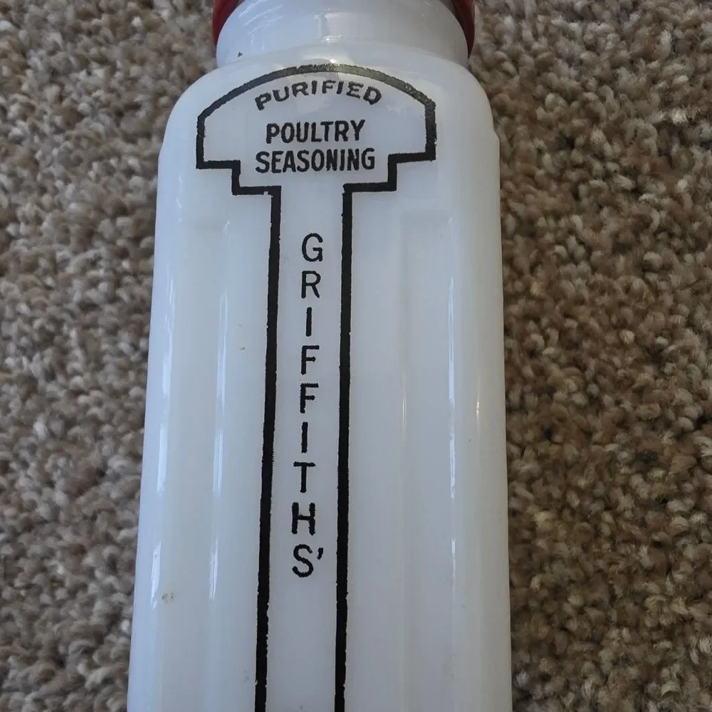 Griffiths' Poultry Seasoning Bottle
